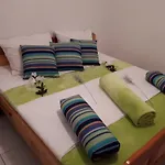 Anton شقة *
