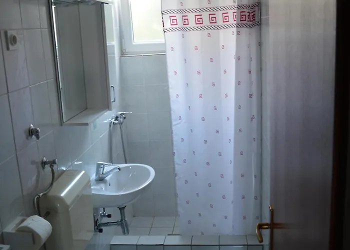 Anton Апартаменты *