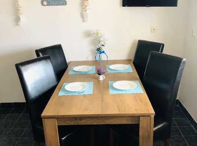 Apartamento Anton Pag Town